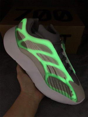  Authentic Yeezy 700 Boost V3-001