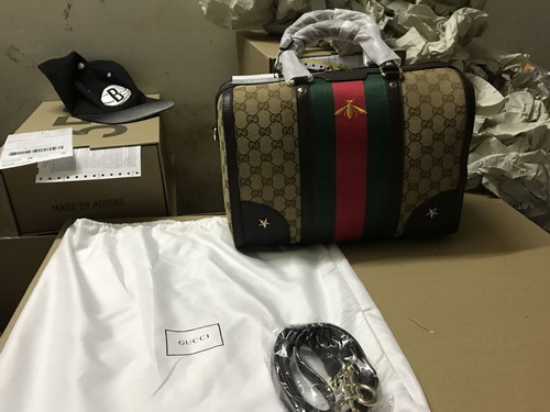 Gucci Handbags AAA(Women)-211