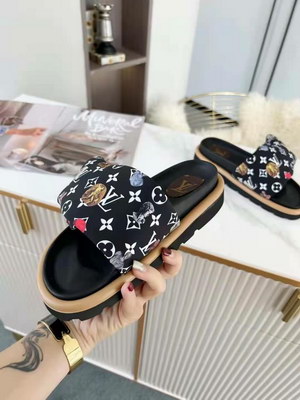 LV Slippers(AAA)-070