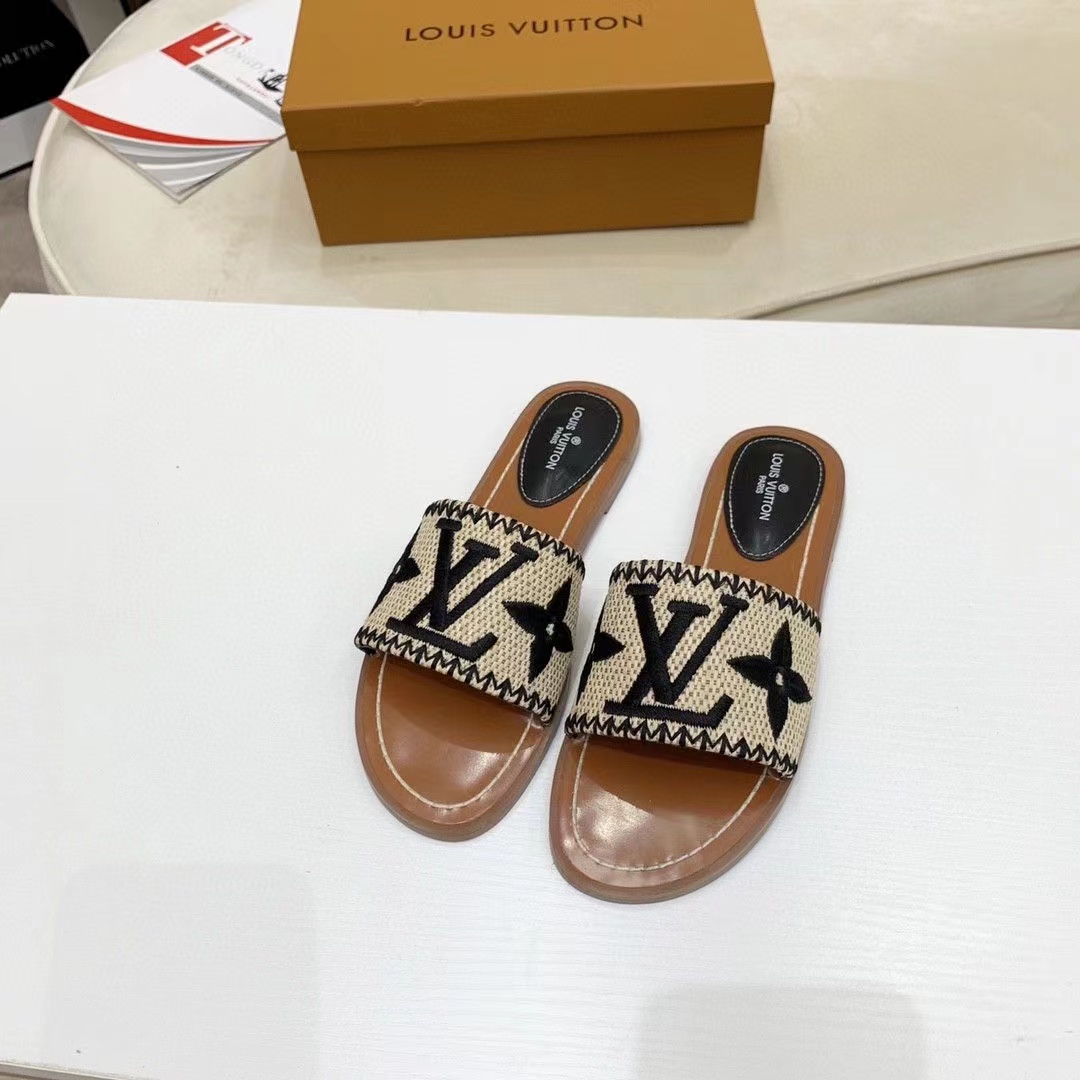 LV Slippers Women(AAA)-028