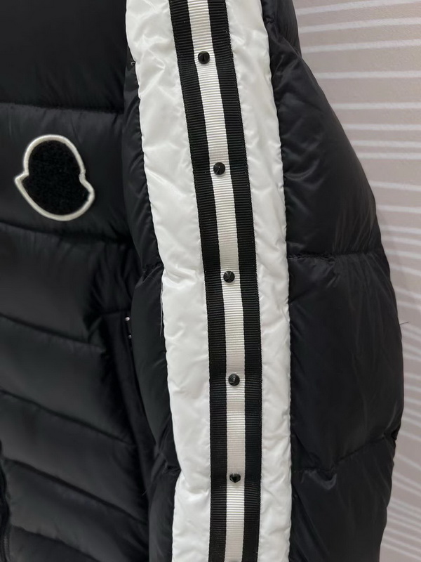 Moncler Coat-199