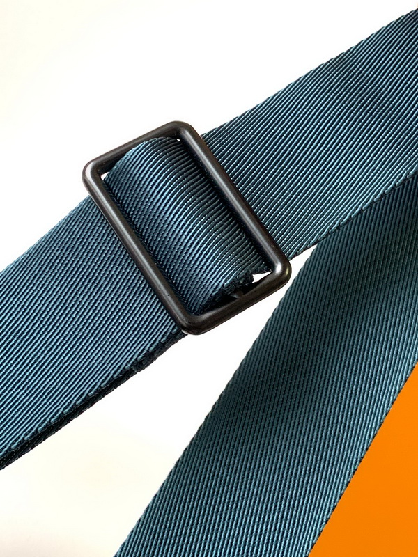 LV Handbags AAA(Men)-209