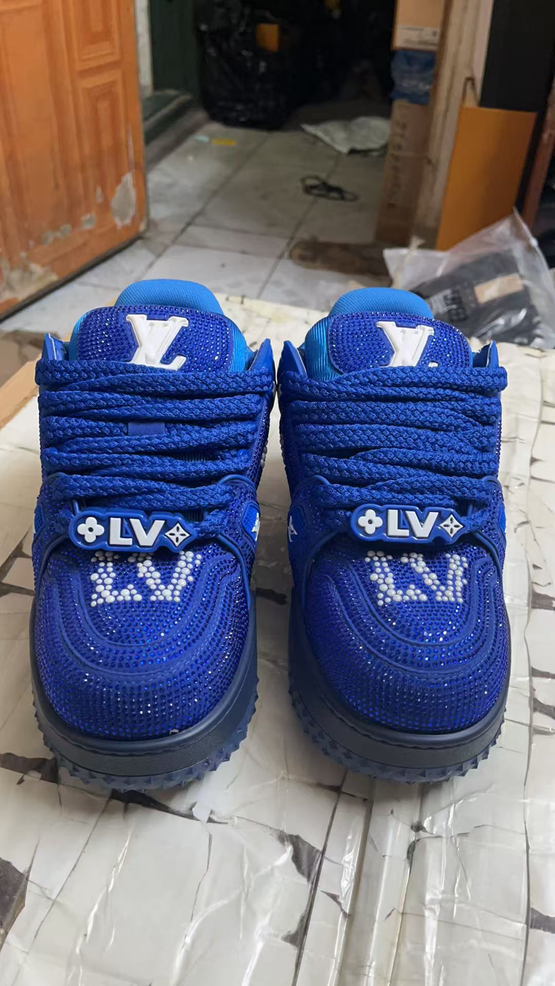 LV Shoes(AAA)-1070