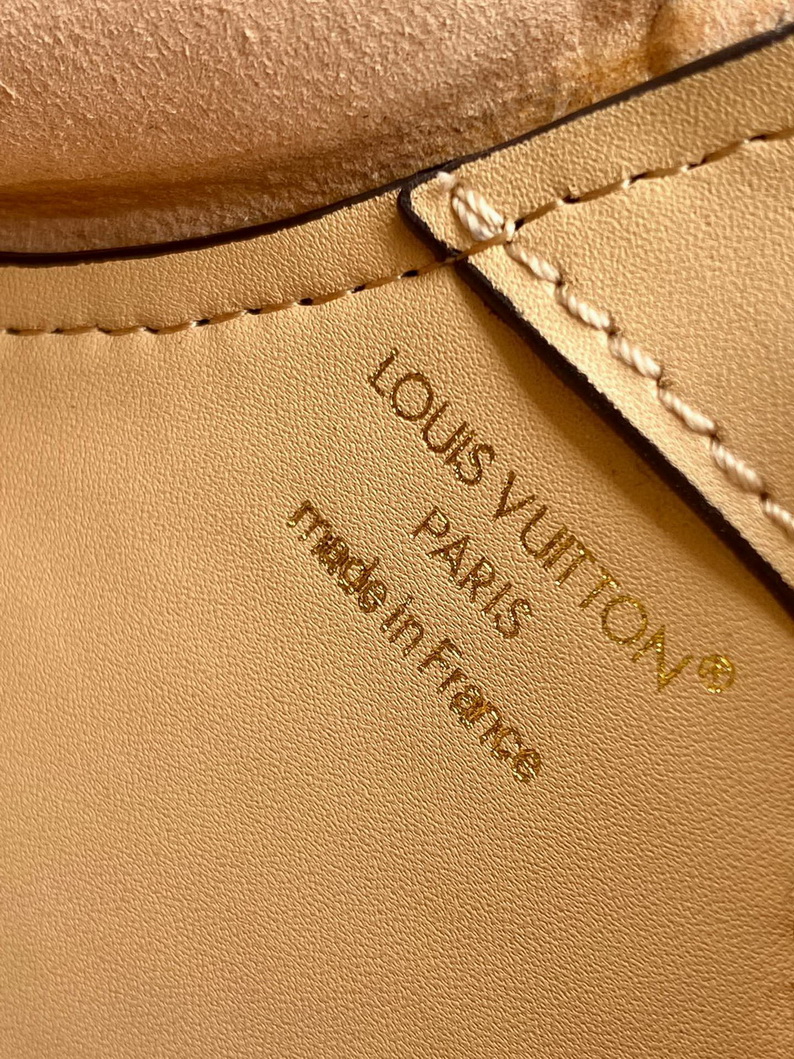 LV Bag-NFC(AAA)-044
