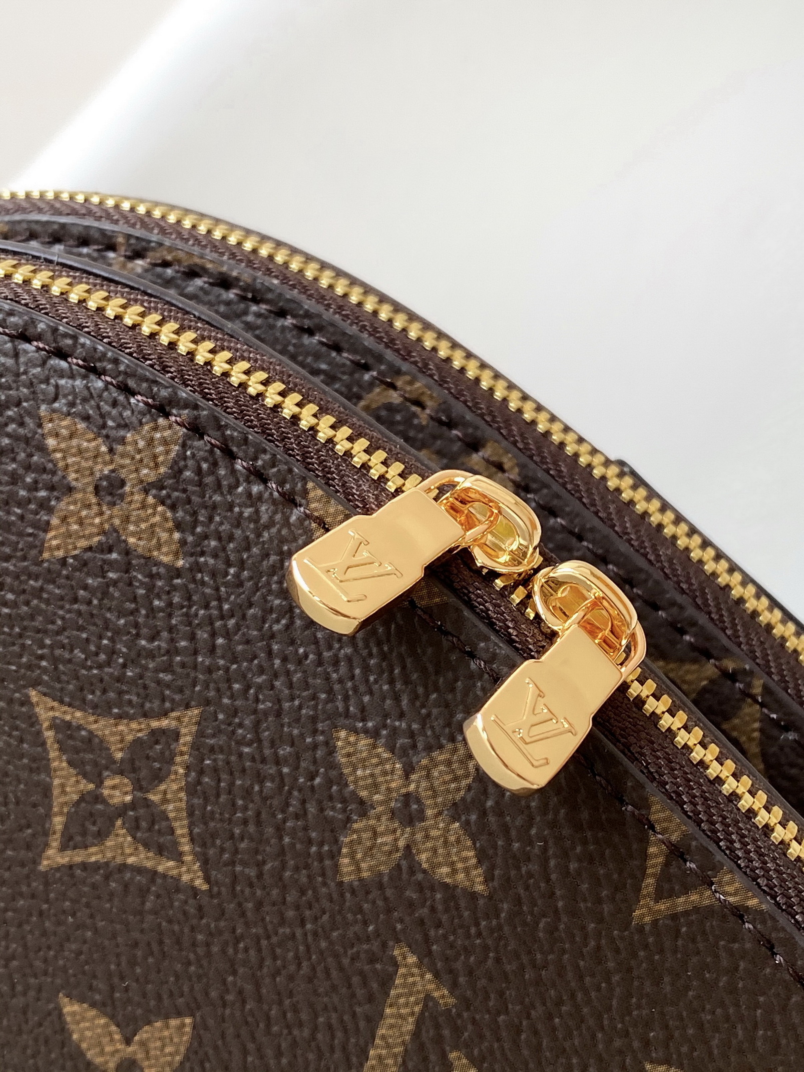LV Bag-NFC(AAA)-049