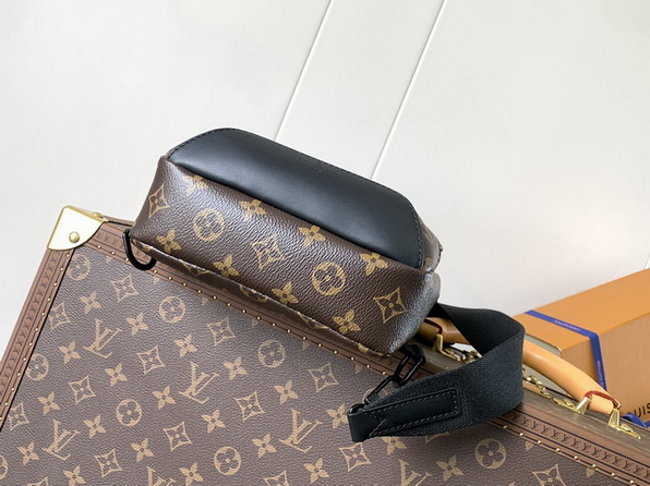 LV Bag-NFC(AAA)-050