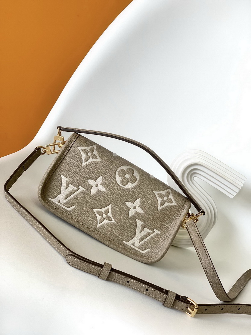 LV Bag-NFC(AAA)-085