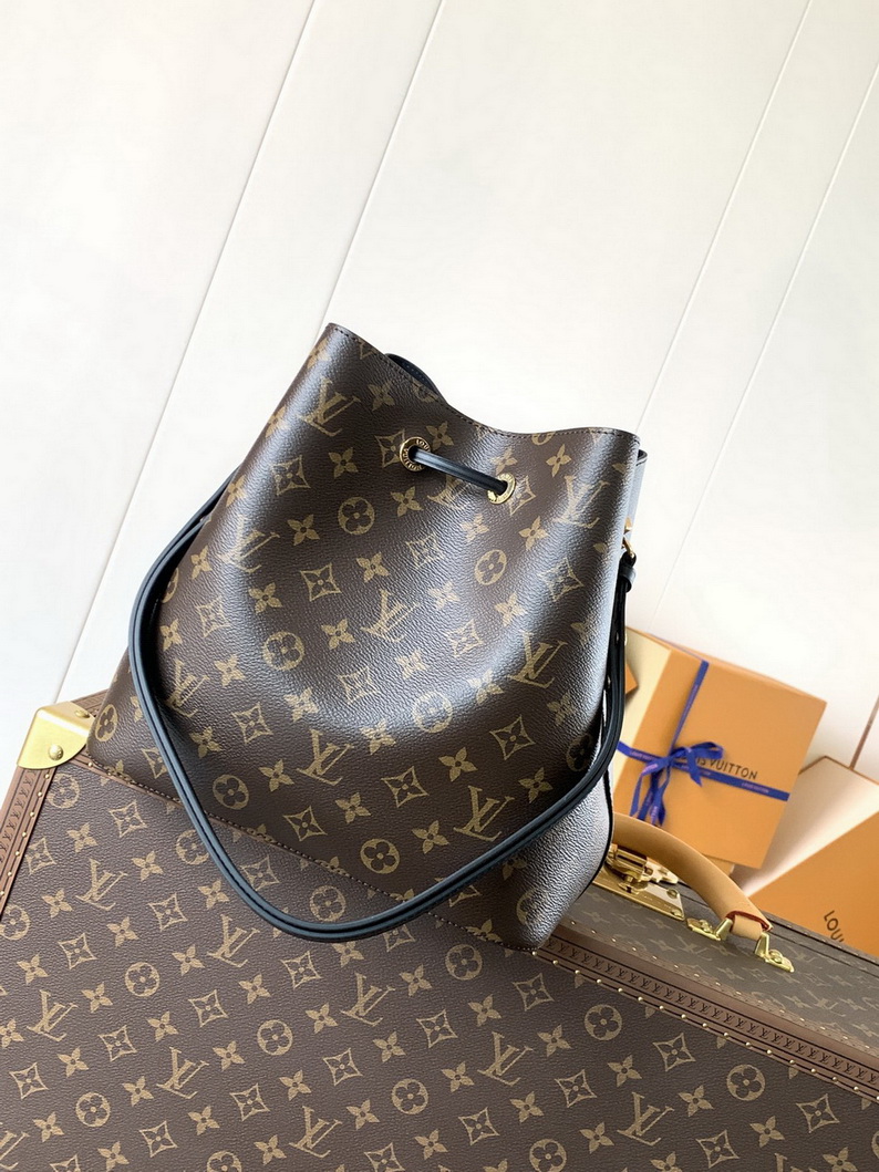 LV Bag-NFC(AAA)-132