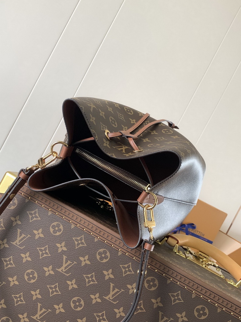 LV Bag-NFC(AAA)-134