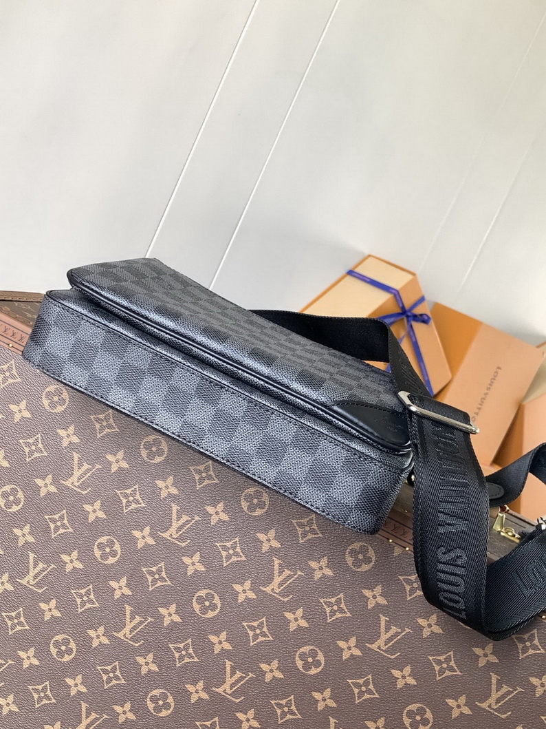 LV Bag-NFC(AAA)-144