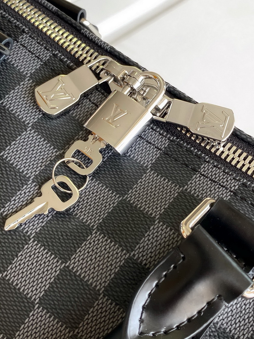 LV Bag-NFC(AAA)-300