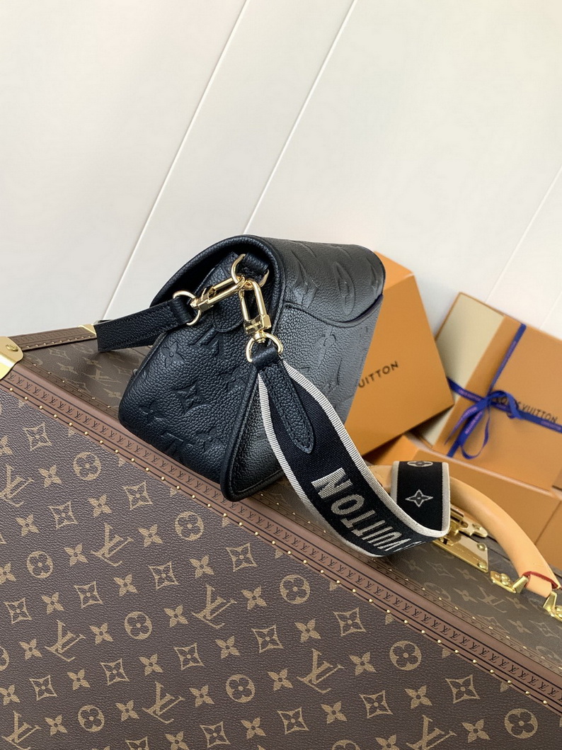 LV Bag-NFC(AAA)-533