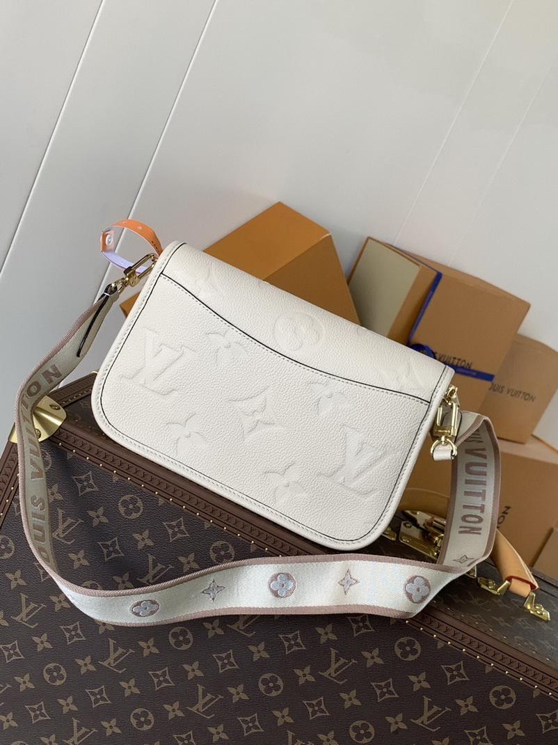 LV Bag-NFC(AAA)-534