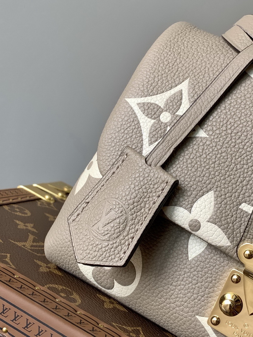 LV Bag-NFC(AAA)-551