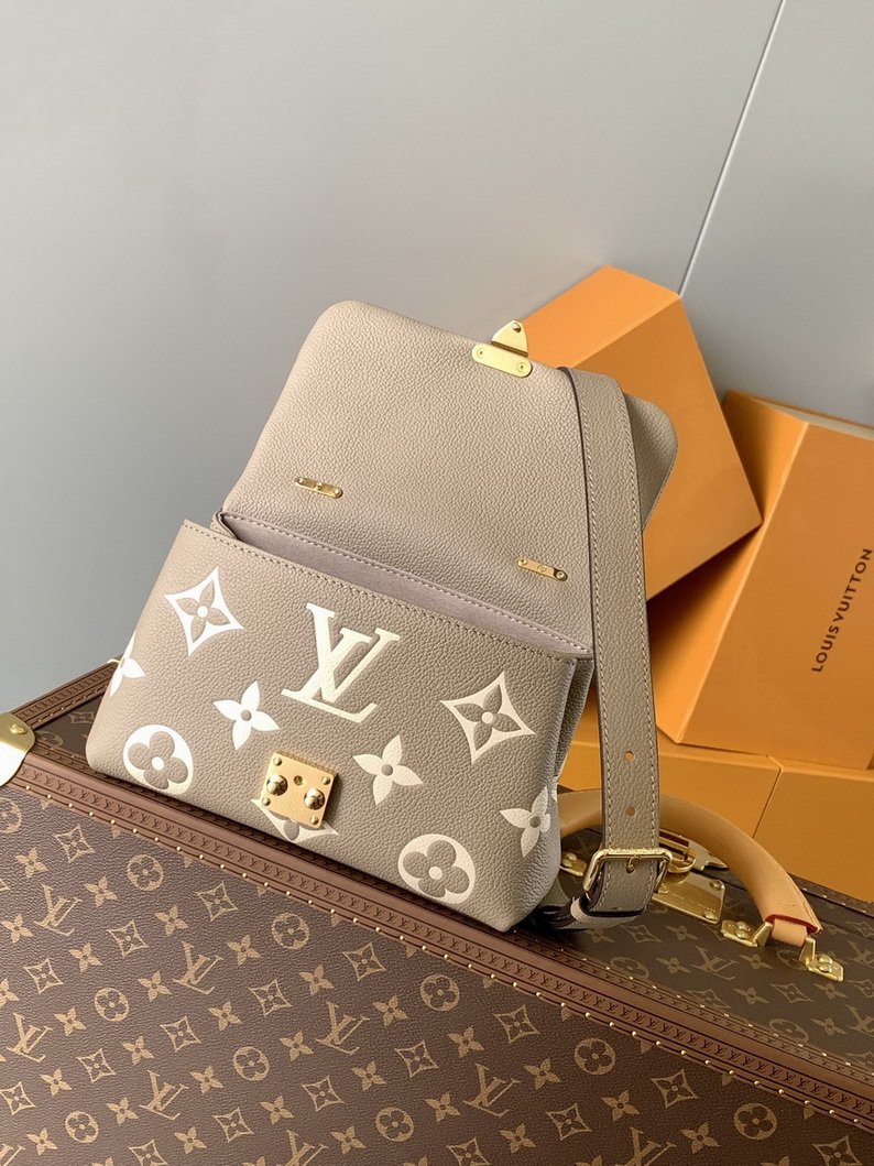 LV Bag-NFC(AAA)-551