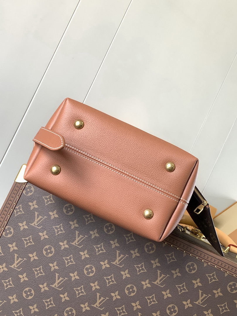 LV Bag-NFC(AAA)-570