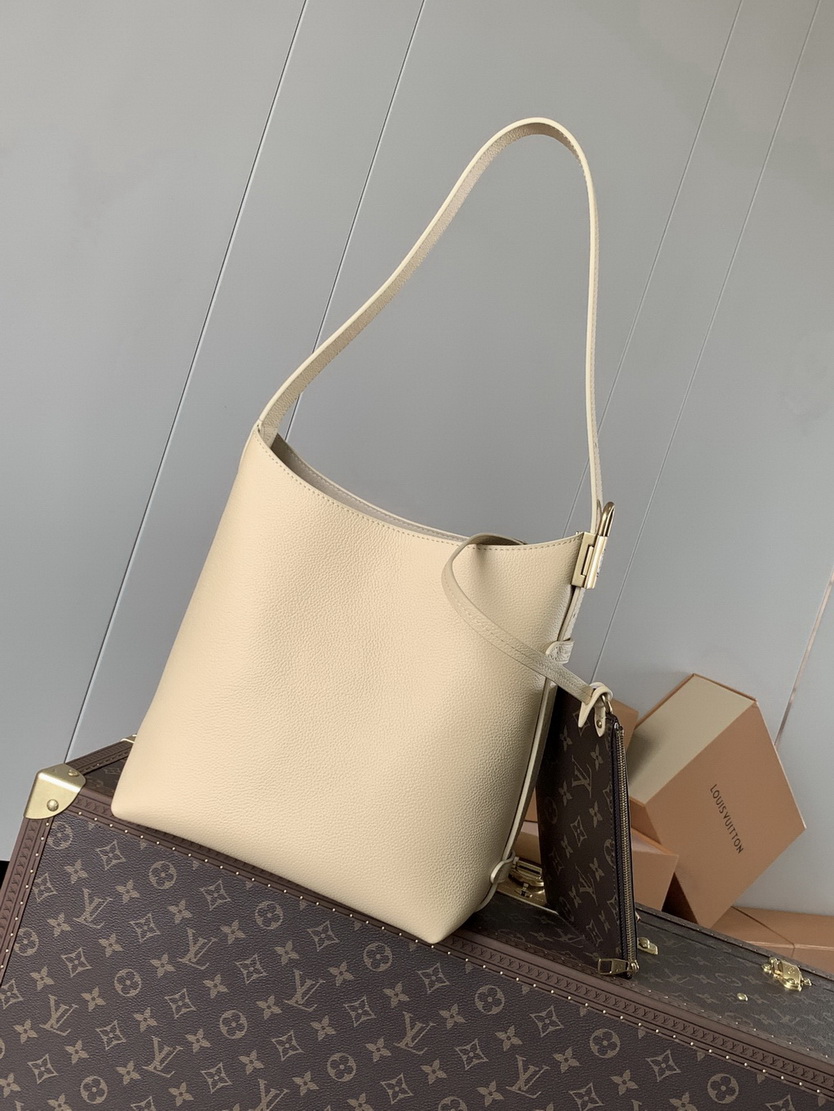 LV Bag-NFC(AAA)-571