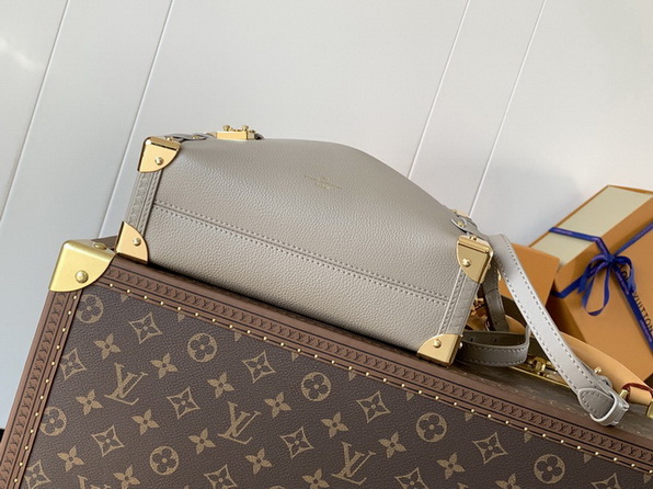 LV Bag-NFC(AAA)-593