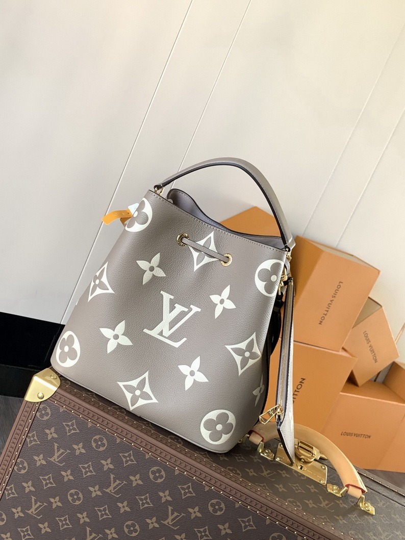 LV Bag-NFC(AAA)-620