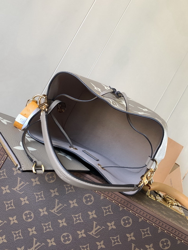 LV Bag-NFC(AAA)-620