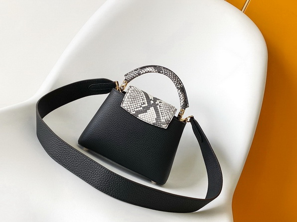 LV Bag-NFC(AAA)-689