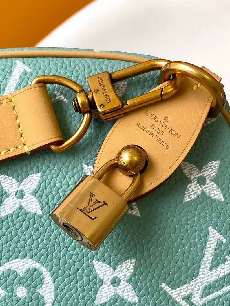 LV Bag-NFC(AAA)-744