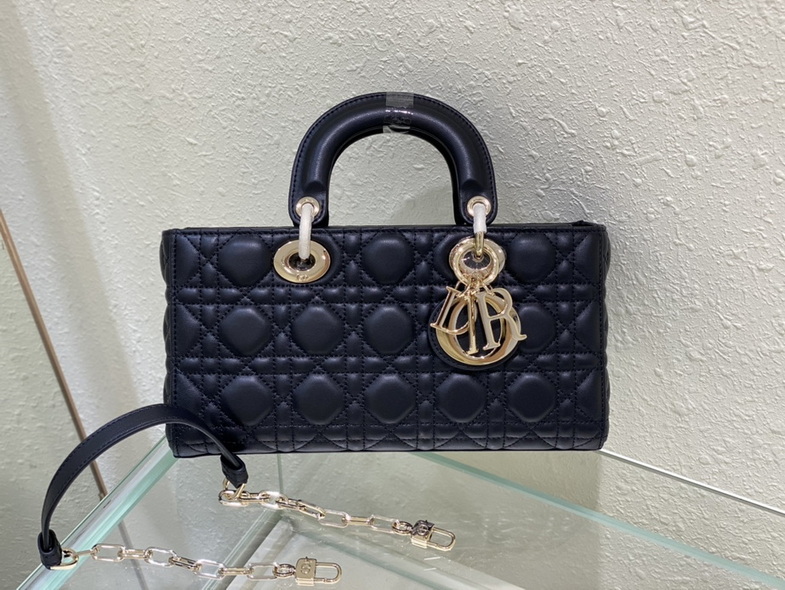 Dior Handbags AAA(Women)-301
