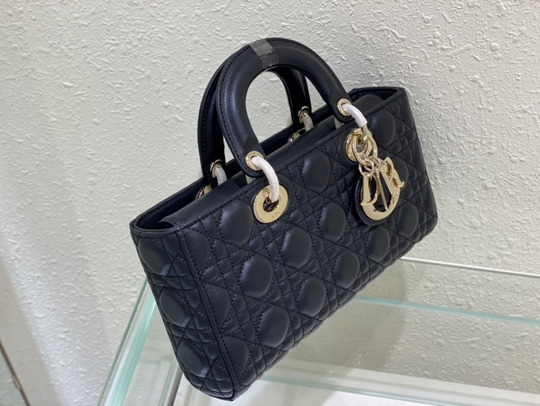 Dior Handbags AAA(Women)-301