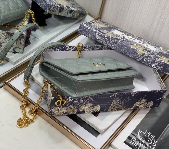 Dior Handbags AAA(Women)-330