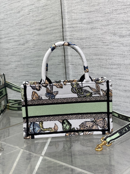 Dior Handbags AAA(Women)-704