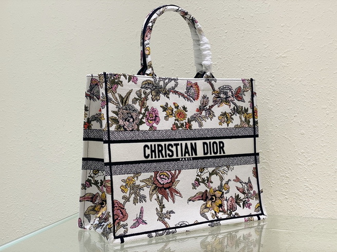 Dior Handbags AAA(Women)-738