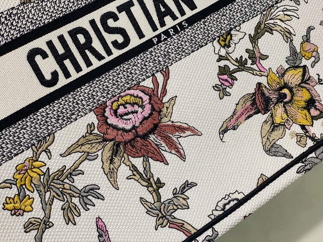 Dior Handbags AAA(Women)-738