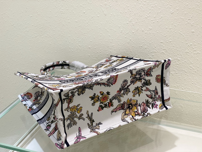 Dior Handbags AAA(Women)-738