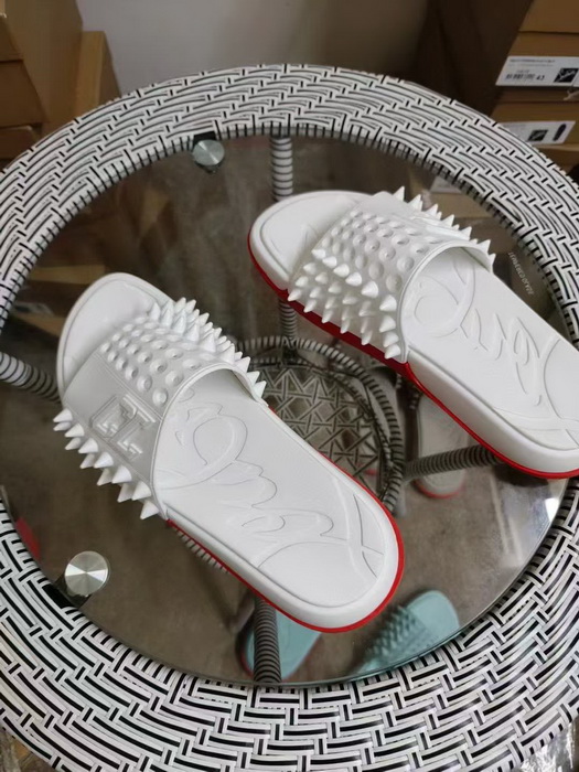 Christian Louboutin Slippers(AAA)-011