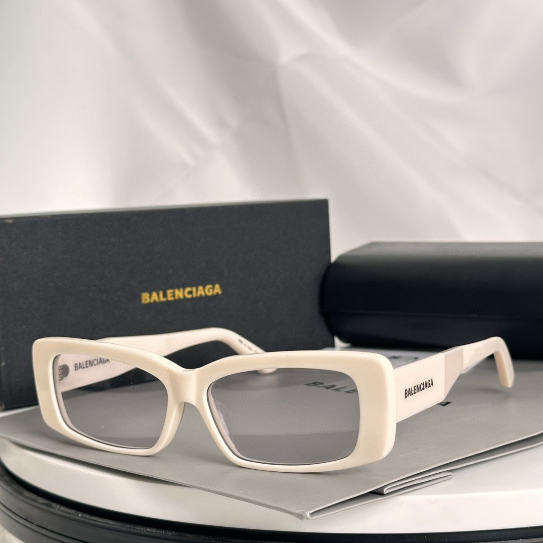 Balenciaga Sunglasses(AAAA)-772
