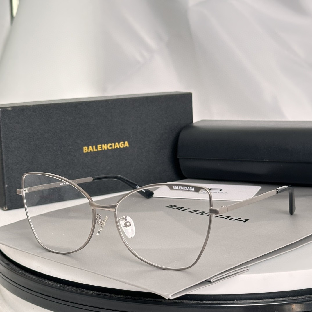 Balenciaga Sunglasses(AAAA)-765