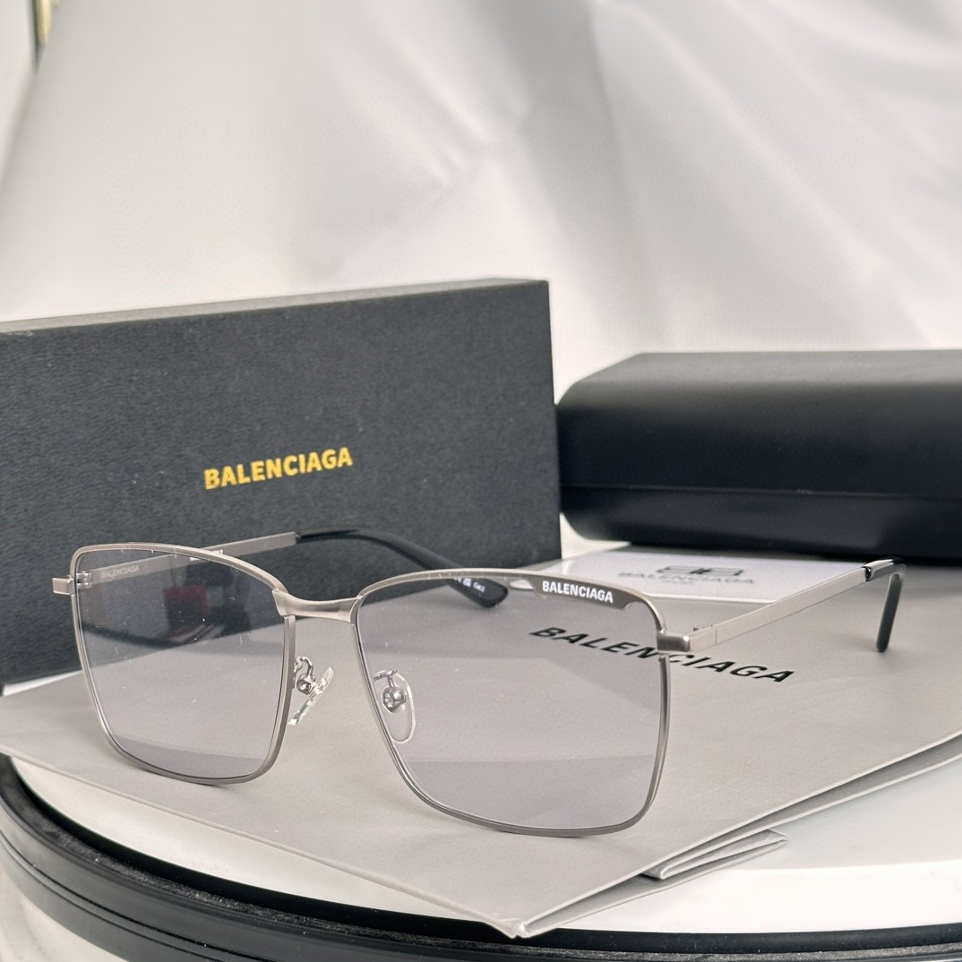 Balenciaga Sunglasses(AAAA)-740