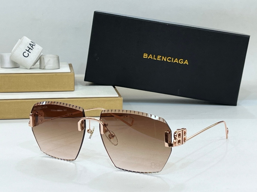 Balenciaga Sunglasses(AAAA)-676