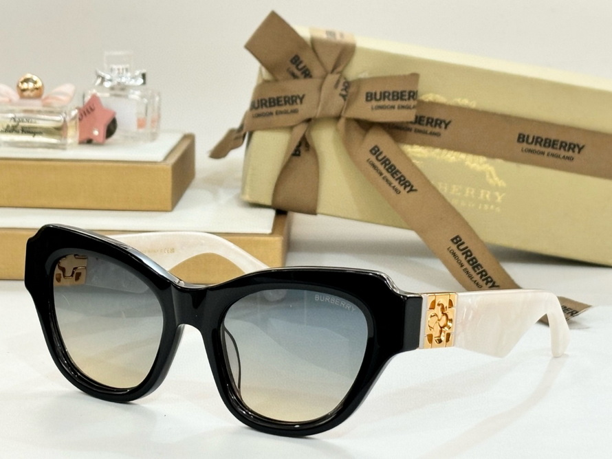 Burberry Sunglasses(AAAA)-1141