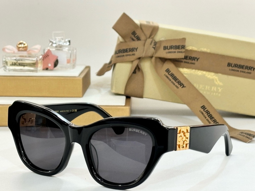 Burberry Sunglasses(AAAA)-1139
