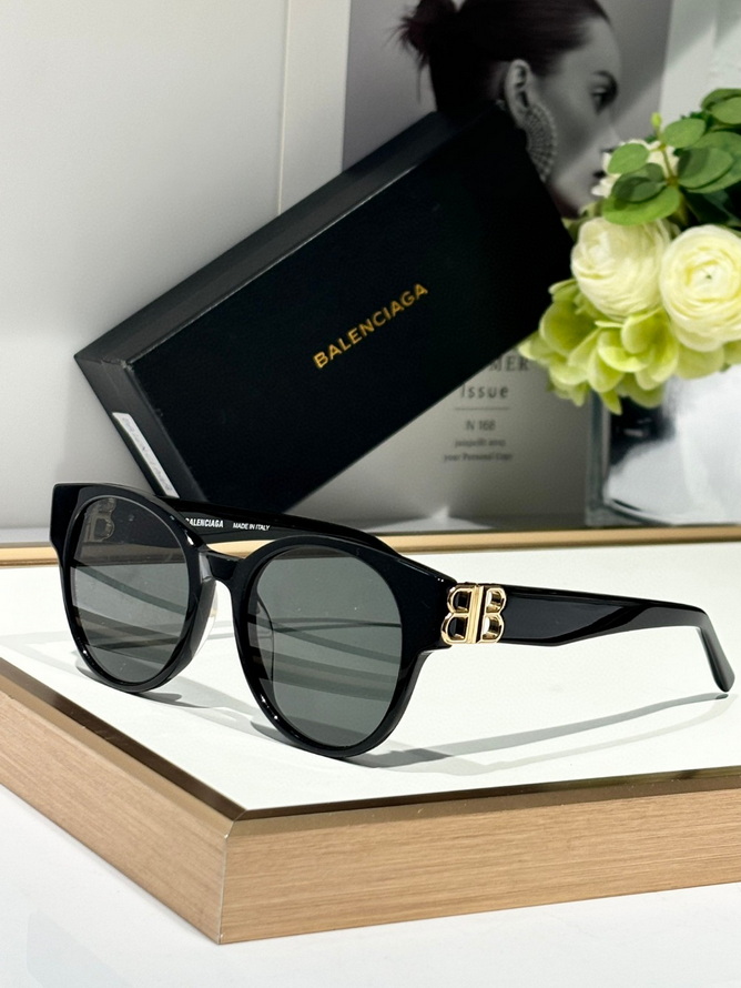 Balenciaga Sunglasses(AAAA)-674