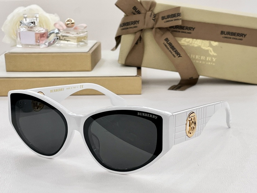 Burberry Sunglasses(AAAA)-1136