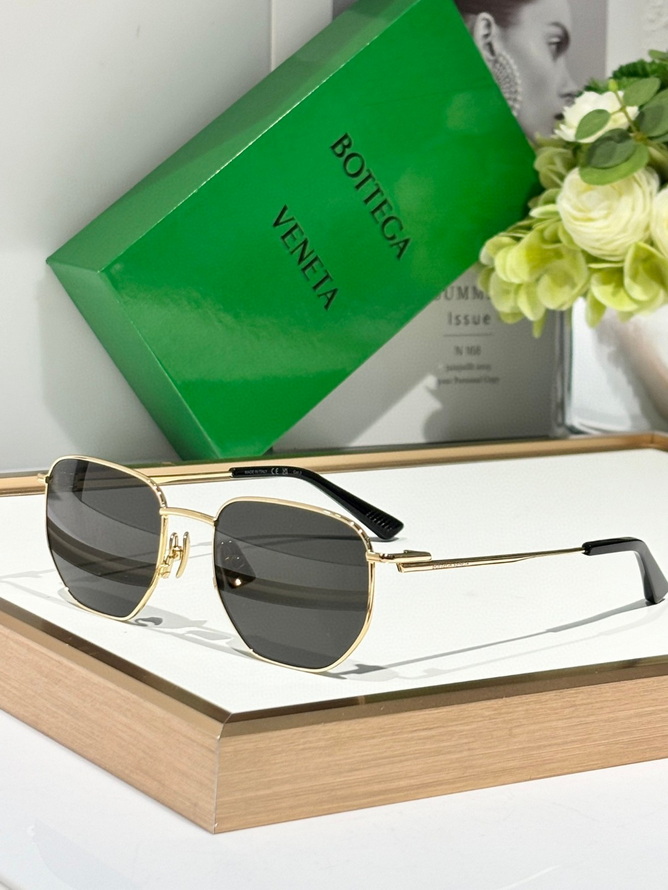 Bottega Veneta Sunglasses(AAAA)-565