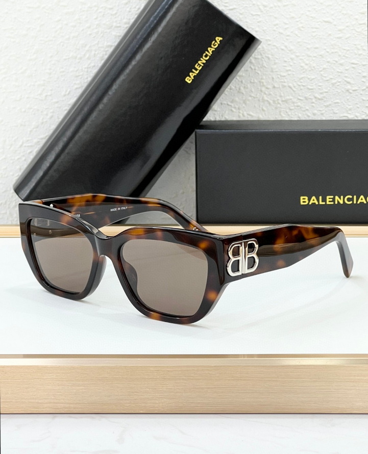 Balenciaga Sunglasses(AAAA)-661