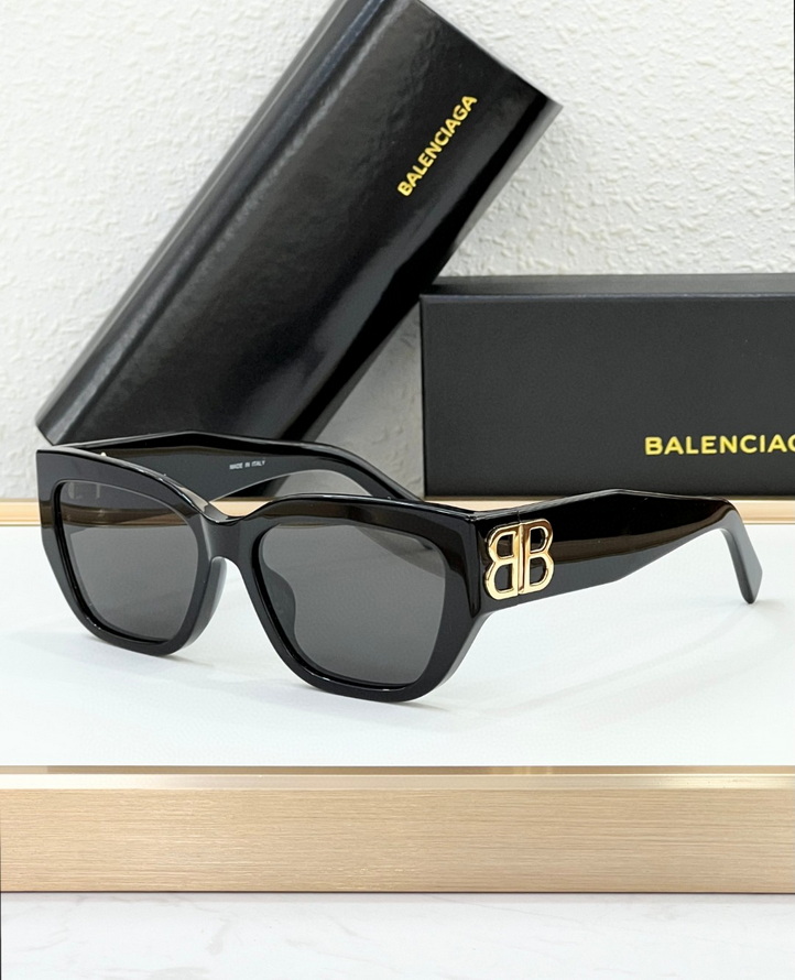 Balenciaga Sunglasses(AAAA)-657