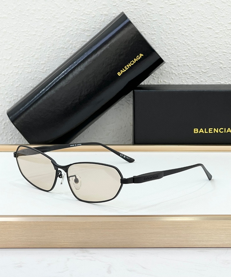 Balenciaga Sunglasses(AAAA)-635