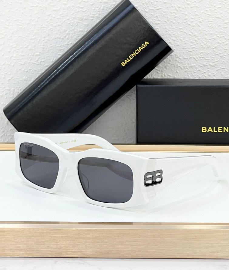 Balenciaga Sunglasses(AAAA)-568