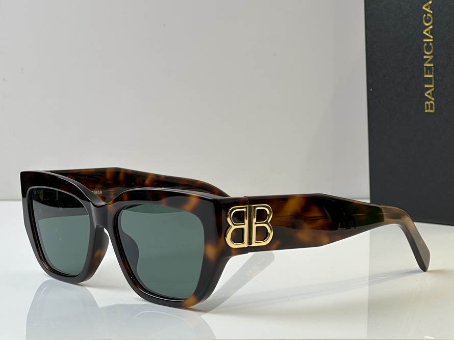 Balenciaga Sunglasses(AAAA)-549