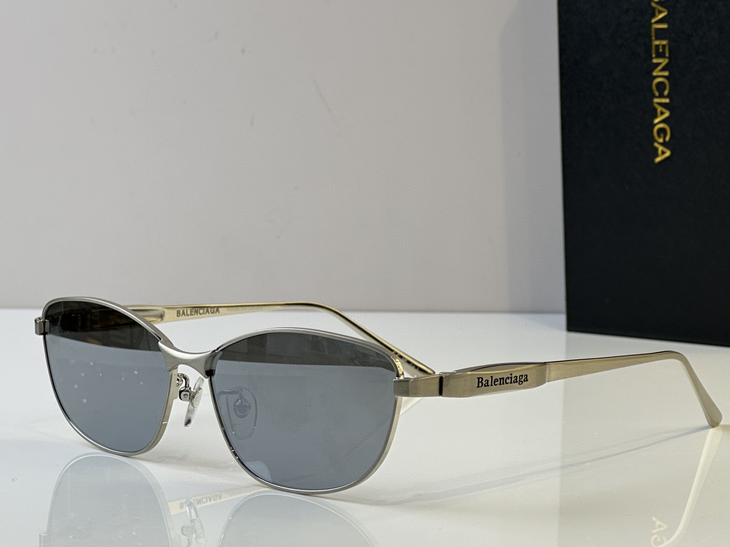 Balenciaga Sunglasses(AAAA)-526