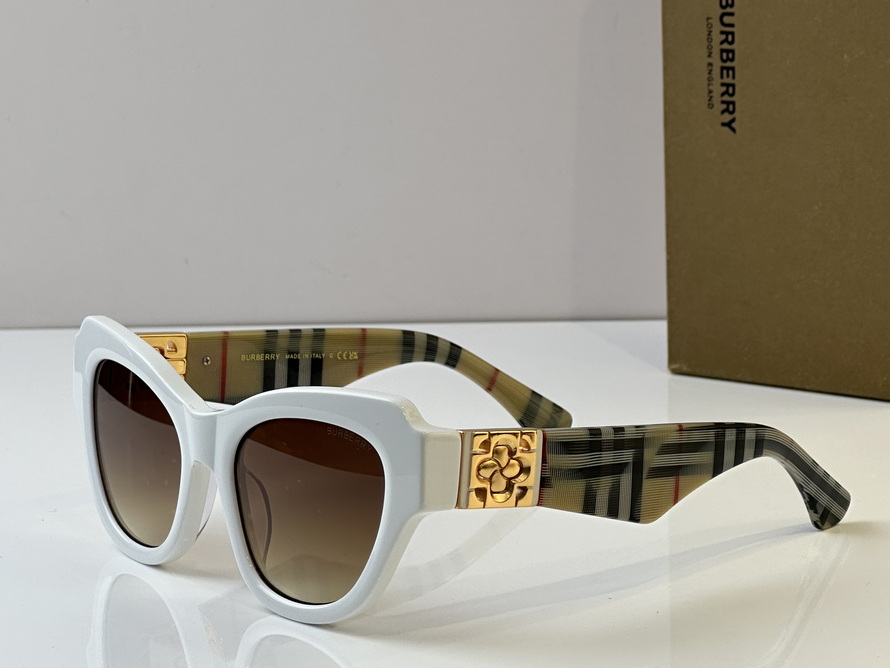 Burberry Sunglasses(AAAA)-1004